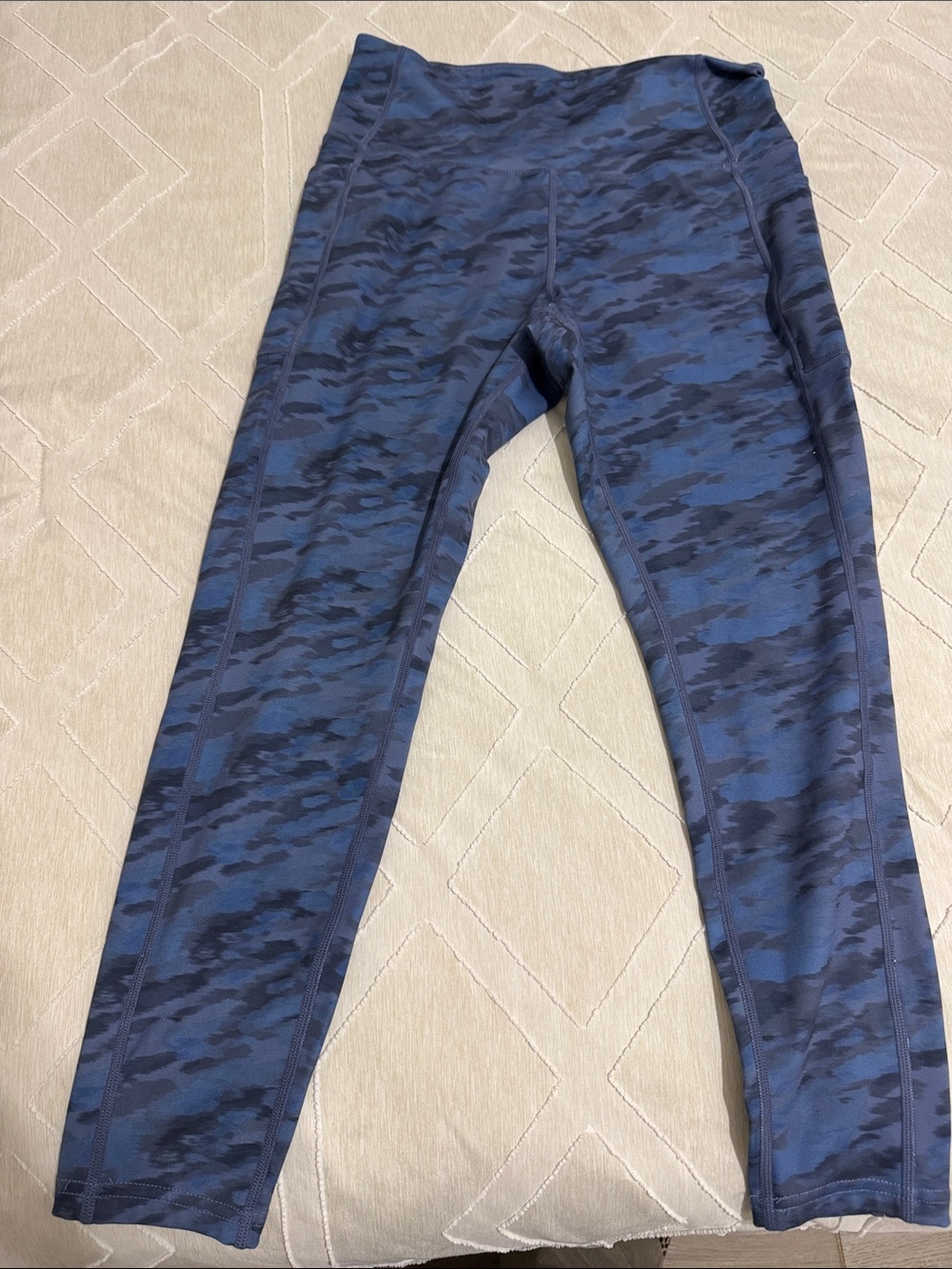 Laundry By Shelli Segal Blue Camouflage Leggings